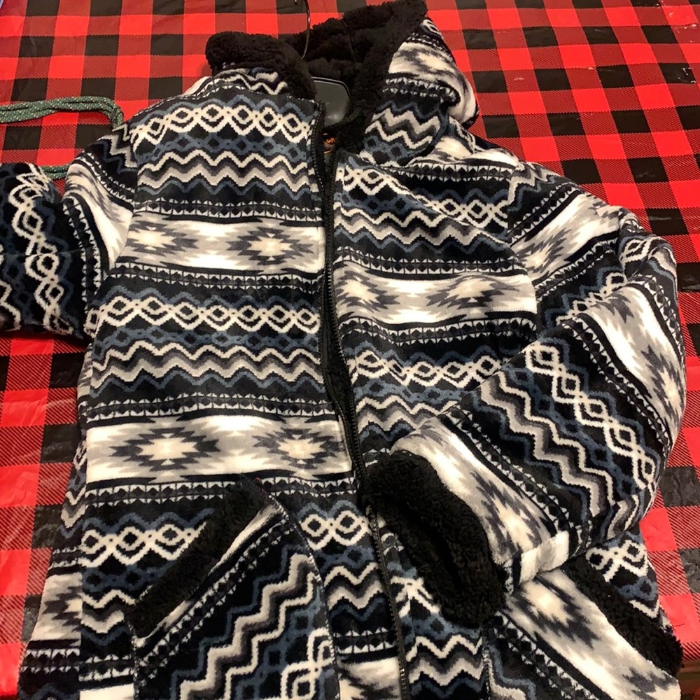 Women’s Fuzzy Jacket size Small